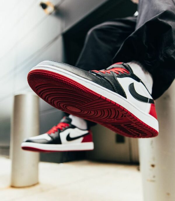 Air Jordan 1 Low Black Toe 2019 - 553558-116